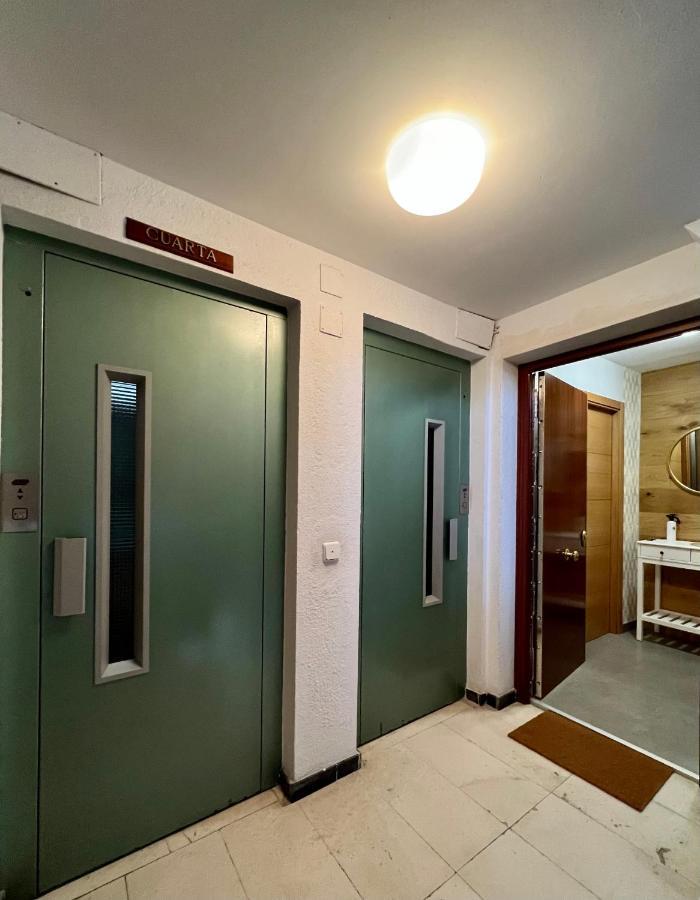 Apartamentos Prestige Suites Malaga I Exterior photo