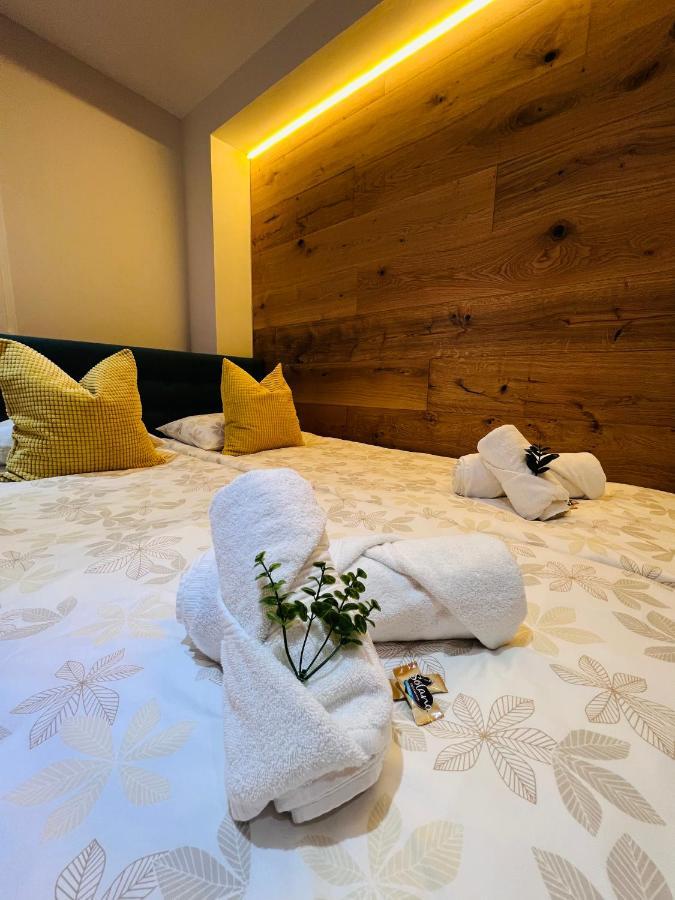 Apartamentos Prestige Suites Malaga I Exterior photo